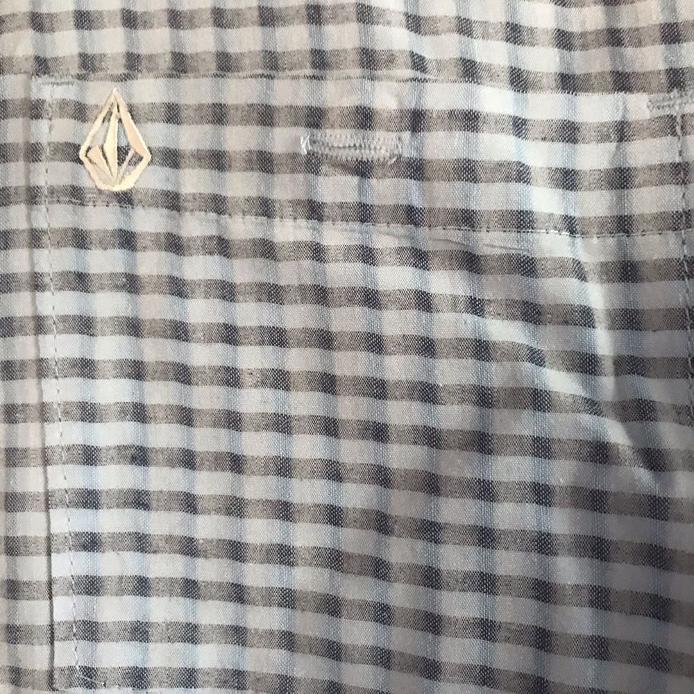 Volcom button down - Picture 3 of 3